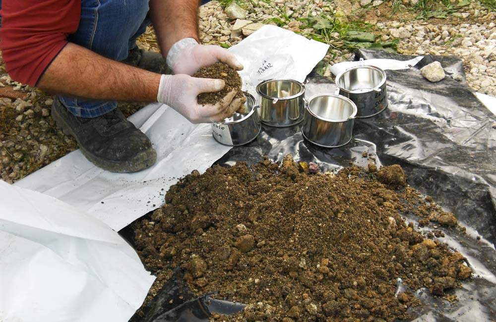 Laboratorio per servizio analisi ambientali - Ecodep Smaltimento Rifiuti Sicilia